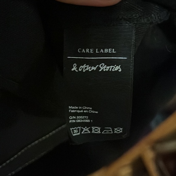 & Other Stories boxy black denim topstitch dress - Picture 5 of 7